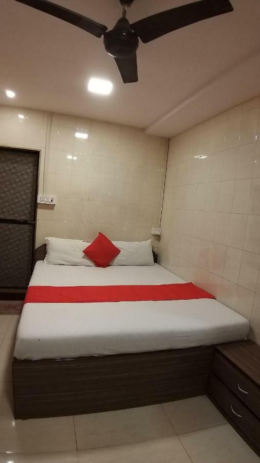 Hotel Saim Palace Βομβάη Εξωτερικό φωτογραφία